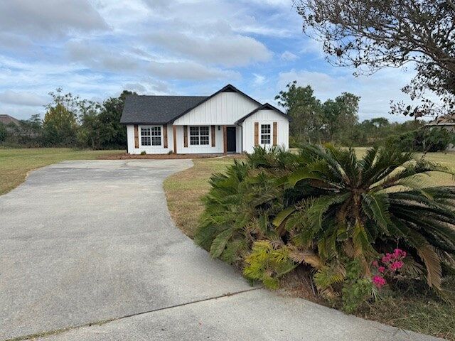 Property Photo: 4008 Muirfield Lane GA 31605
