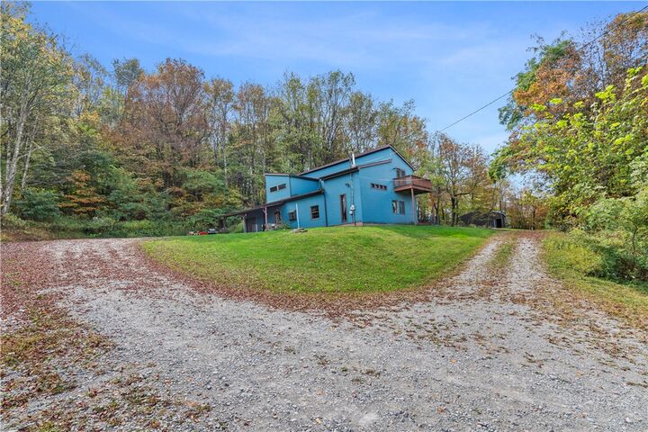 Property Photo: 409 Quail Hill Rd PA 15469