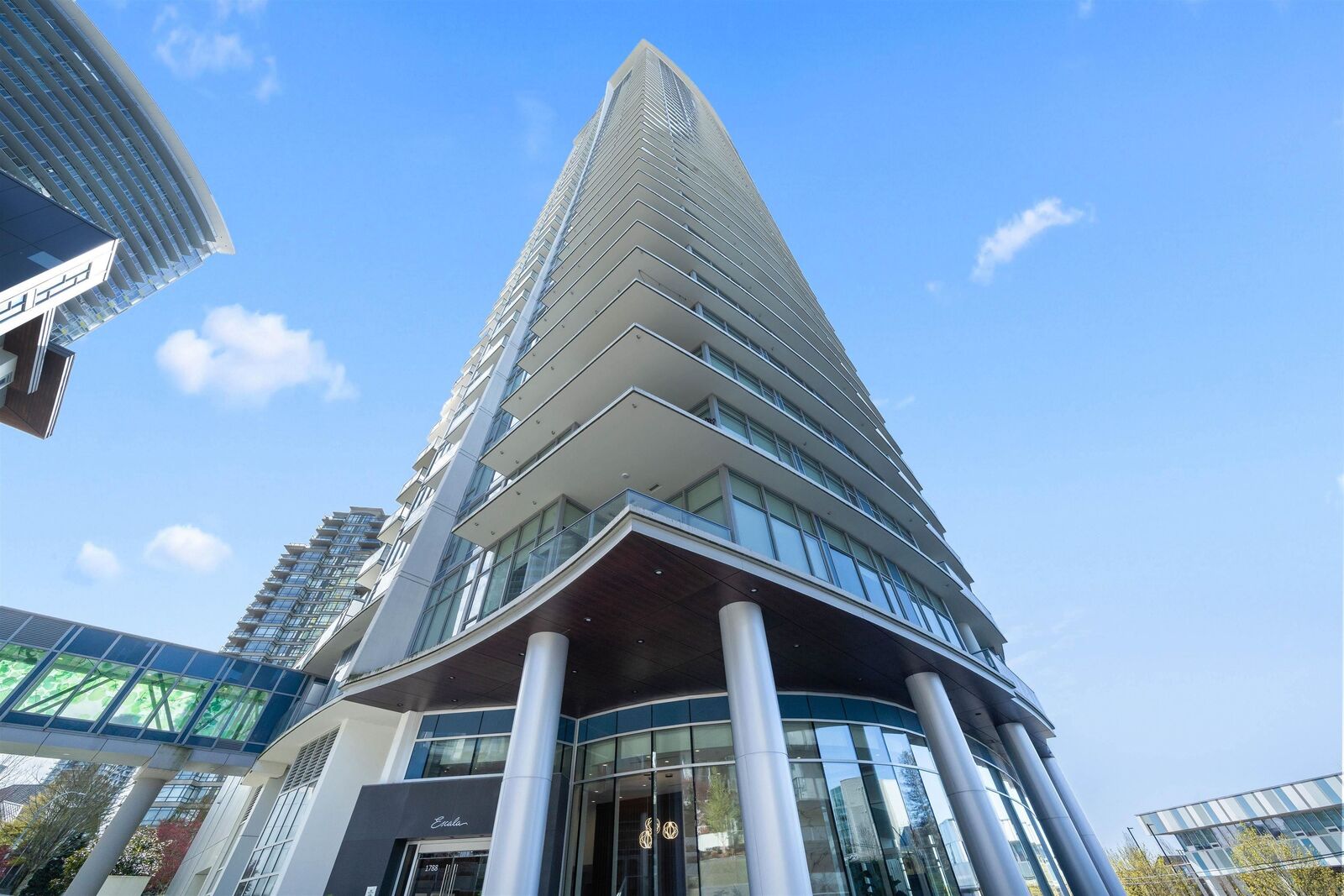 Property Photo: 1788 Gilmore Avenue 3102 BC V5C 0L5