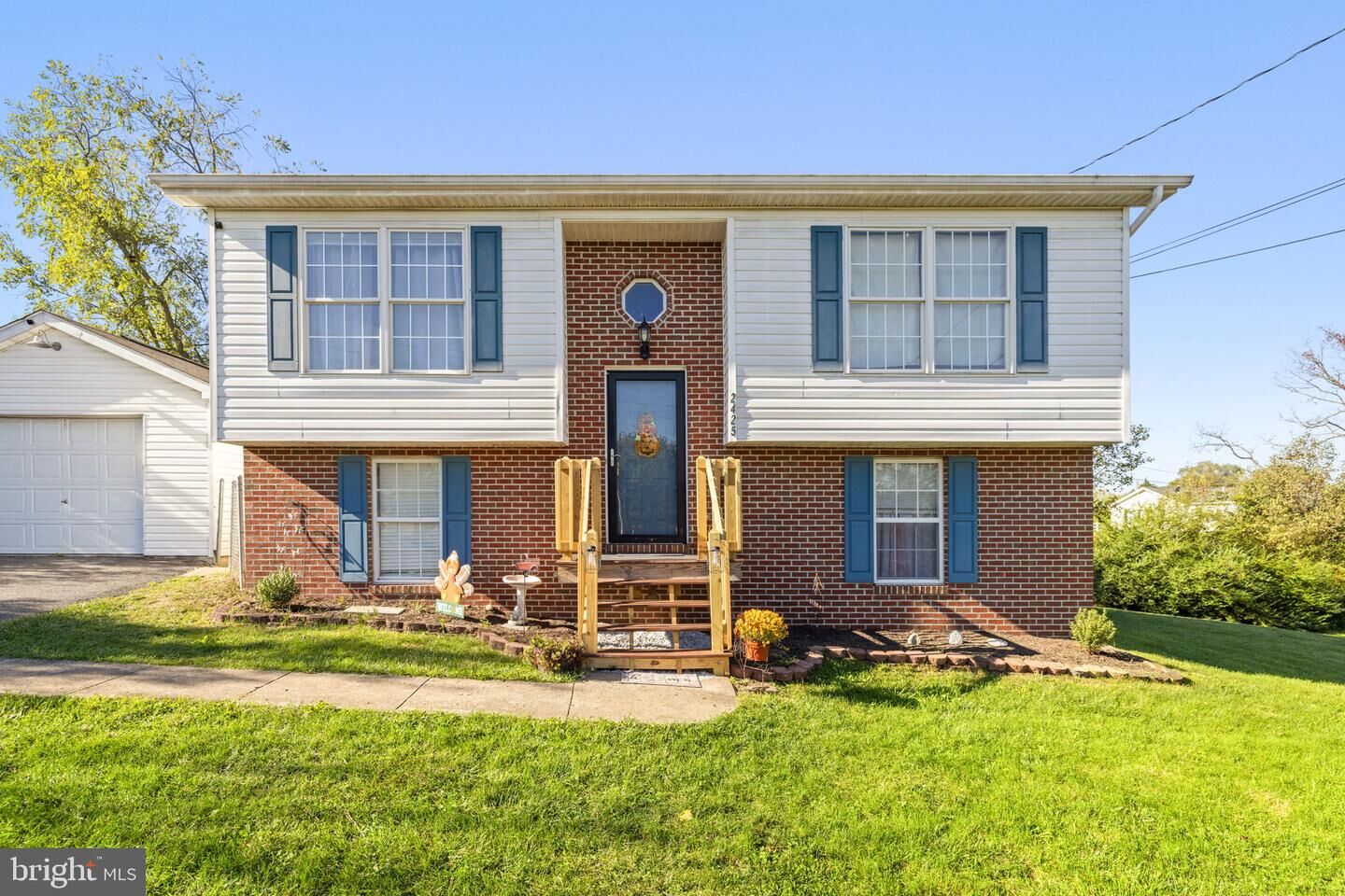 Property Photo: 2425 Third Street VA 22645