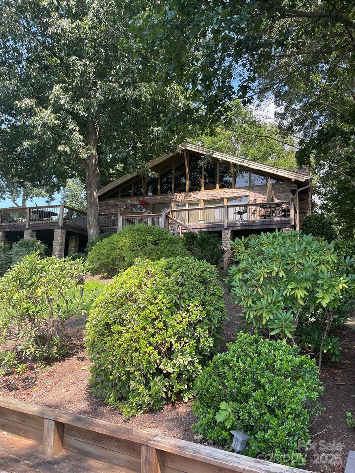166 Mull Drive  Taylorsville NC 28681 photo