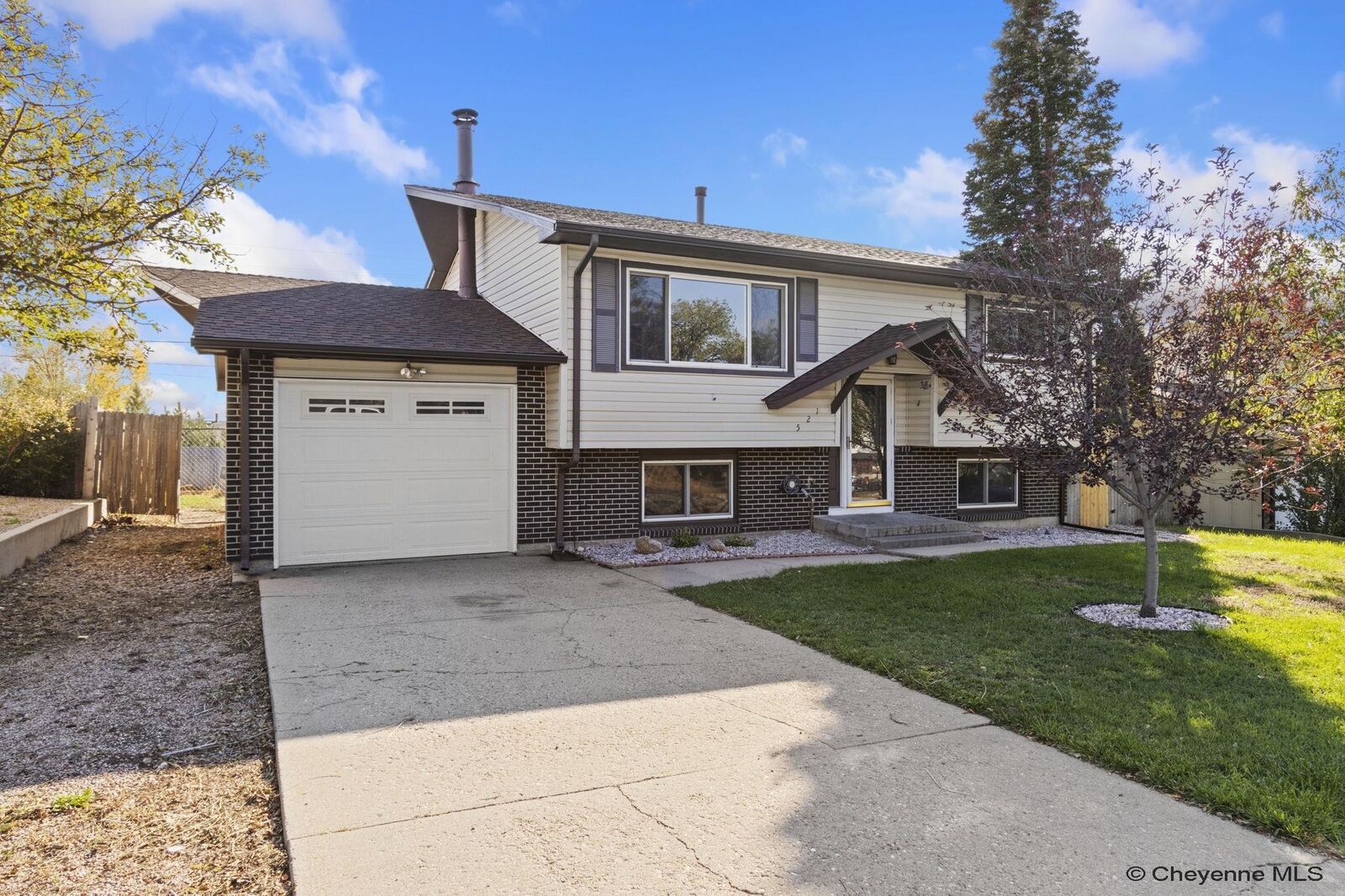 Property Photo: 521 Montclair Dr WY 82009