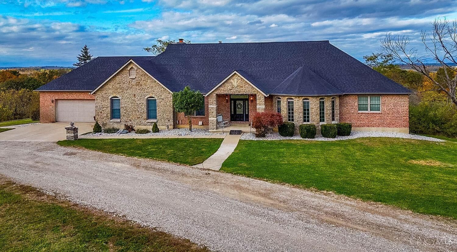 Property Photo:  1614 Hogue Road  OH 45013 