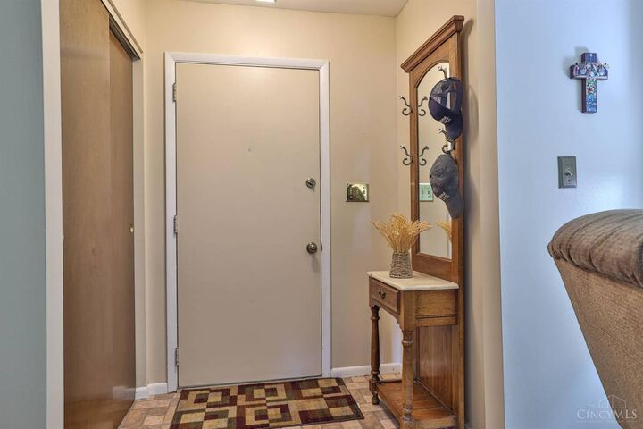 Property Photo: 1612 Clemson Circle OH 45255