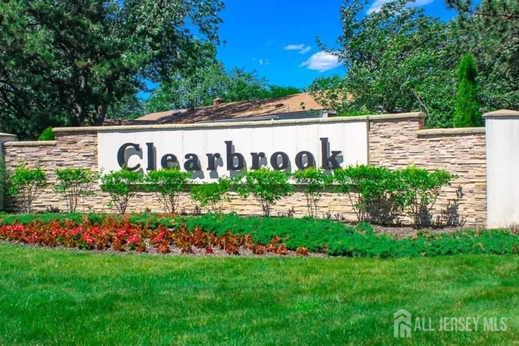 Property Photo:  277 Crosse Drive 2G  NJ 08831 
