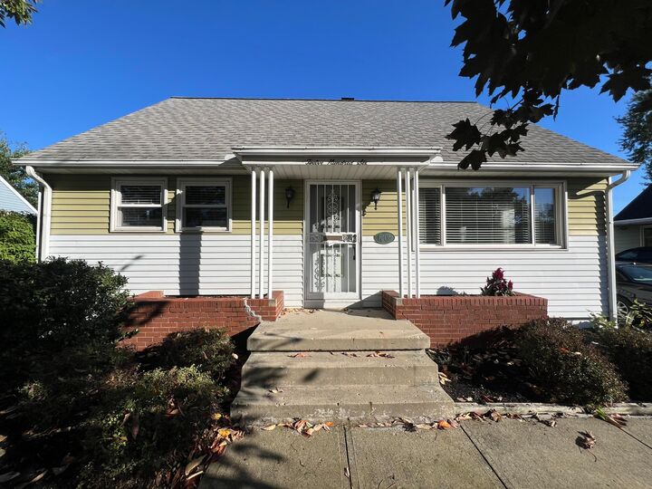 Property Photo:  1206 Bryson Road  OH 43224 