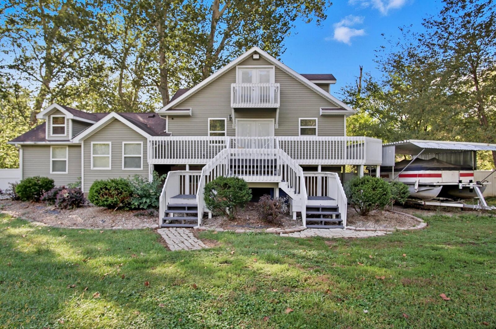 Property Photo:  6711 N State Route 60 NW  OH 43756 