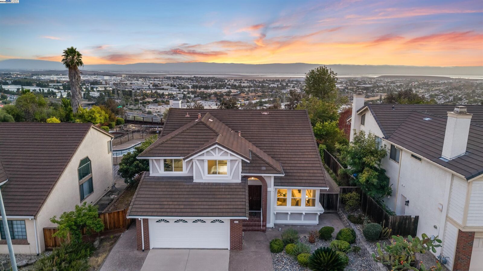 Property Photo: 2450 Euclid Pl CA 94539