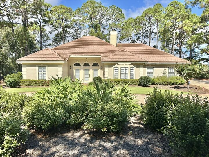 1453 E Baytowne Avenue  Miramar Beach FL 32550 photo