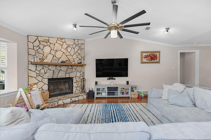 Property Photo: 2245 Las Vegas Trail FL 32566