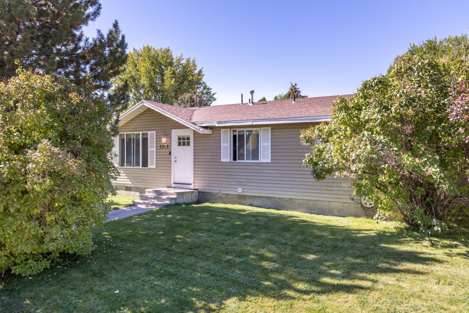 Property Photo:  3313 Carlson Street  NV 89801 