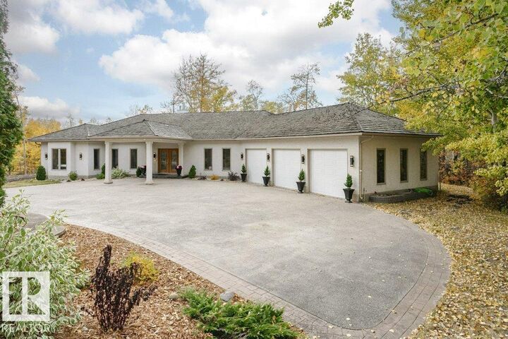 Property Photo: 52245 Rge Rd 225 AB T8C 1C6
