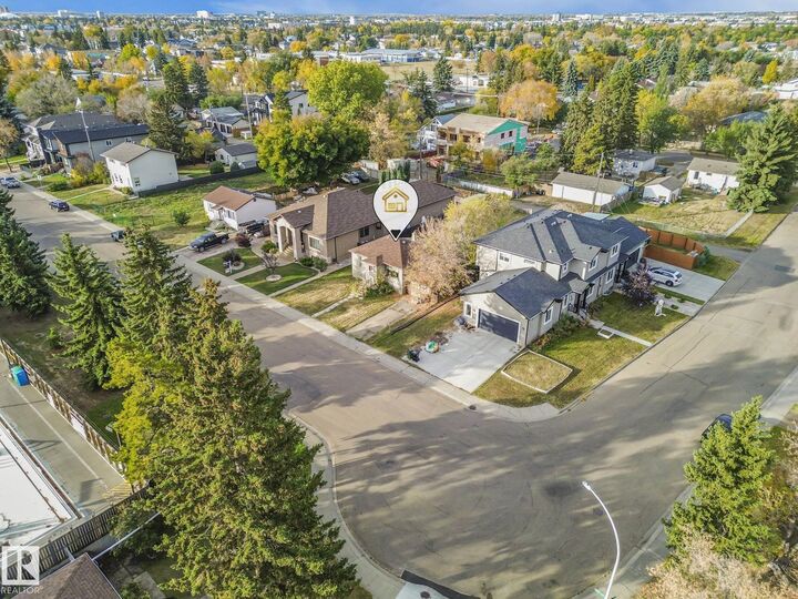 Property Photo: 10522 158 Street NW AB T5P 2Y6