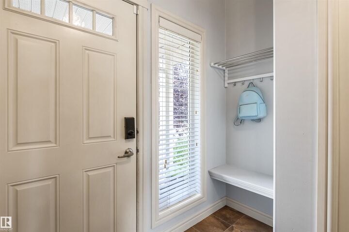 Property Photo: 15151 43 Street NW 4 AB T5Y 0L3