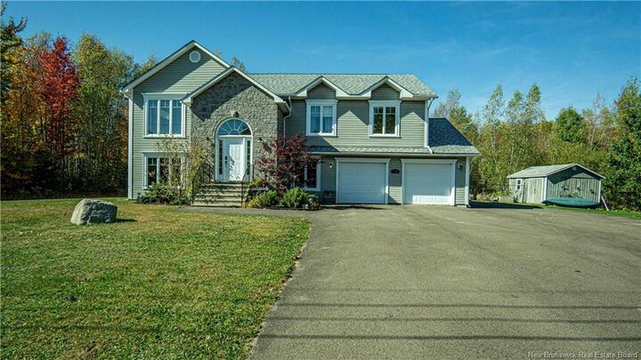 214 Garden Grove Street  Lincoln NB E3B 7G8 photo