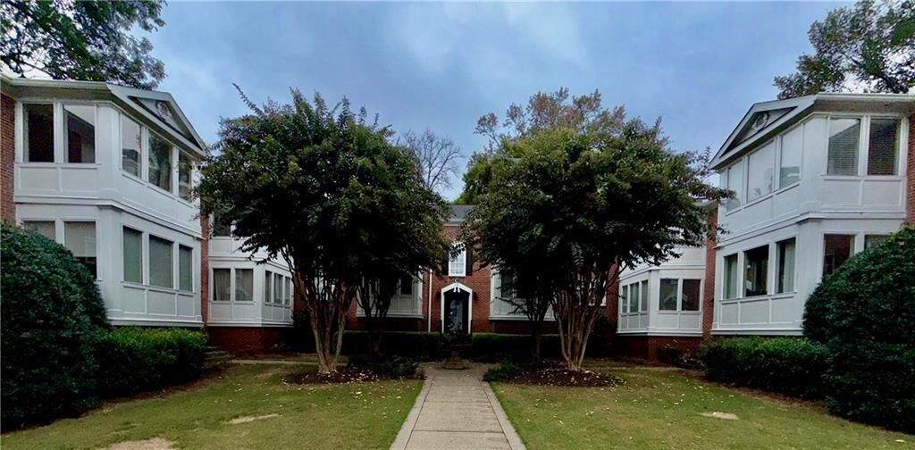 Property Photo: 115 Peachtree Memorial Drive NW B3 GA 30309
