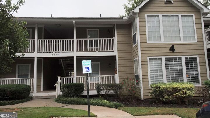 Property Photo: 407 Berkeley Woods Drive 407 GA 30096