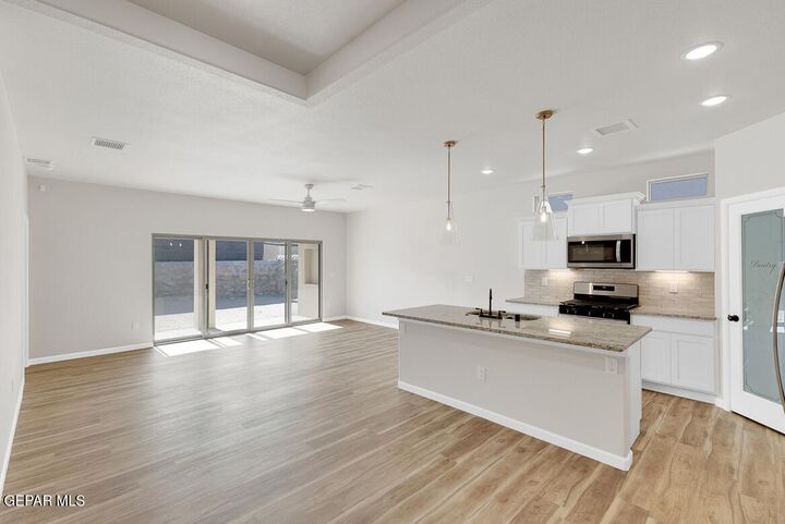 Property Photo:  936 Aqueduct Avenue  TX 79932 