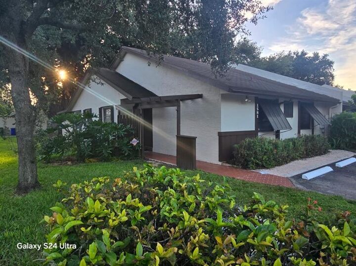 Property Photo: 1581 NW 98th Ter FL 33024