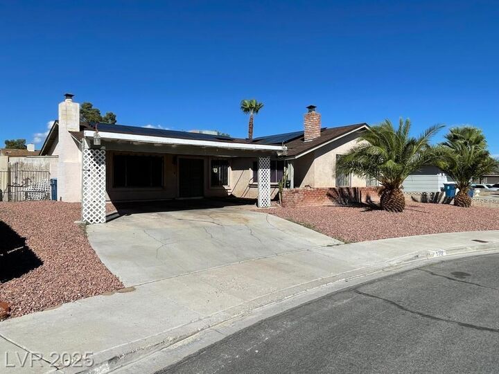 Property Photo:  5712 Pinecone Place  NV 89108 
