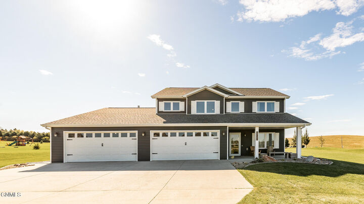 2721 Nicklaus Drive  Bismarck ND 58503 photo