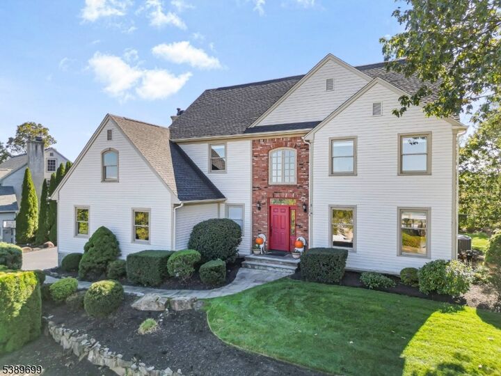 Property Photo:  35 Rosenbrook Dr  NJ 07035