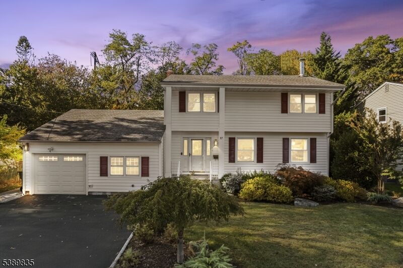 Property Photo: 14 Mayling Ct NJ 08837