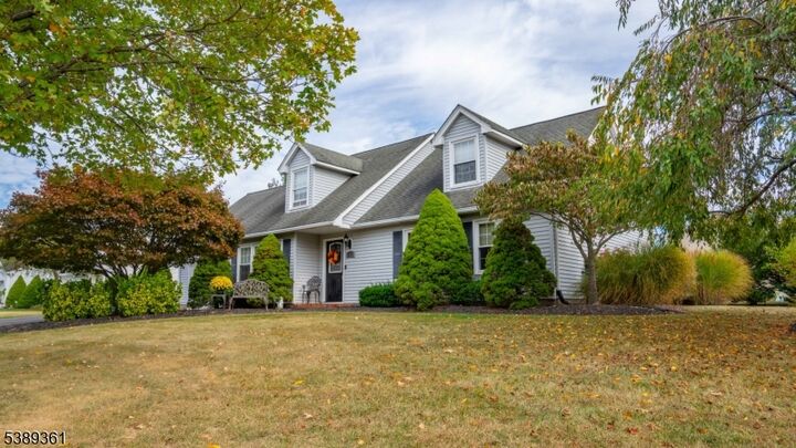 Property Photo: 27 Londonderry Dr NJ 08822