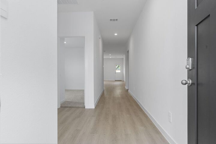 Property Photo: 523 Robin Street TX 77515