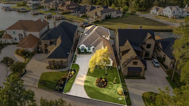 Property Photo:  161 Westlake Point  TX 77356 