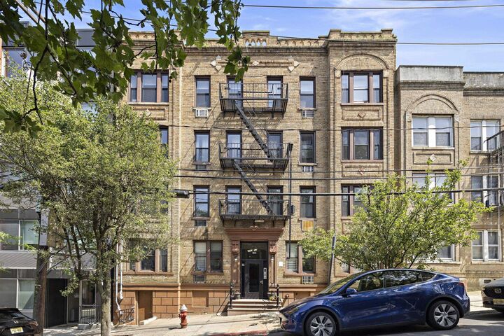 Property Photo:  108 Waldo Ave 4B  NJ 07306 