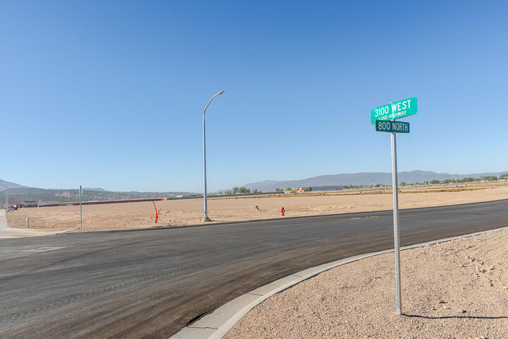 Property Photo: 3277 W 800 N UT 84721