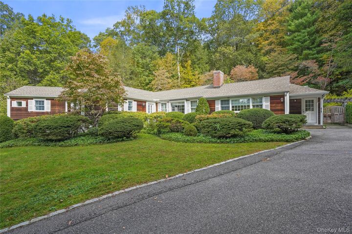 Property Photo: 40 Baylis Lane NY 10506