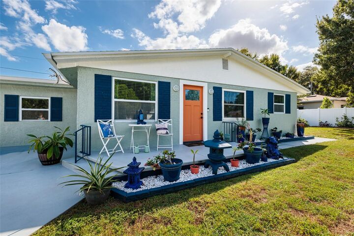 Property Photo: 2654 60th Avenue N FL 33714
