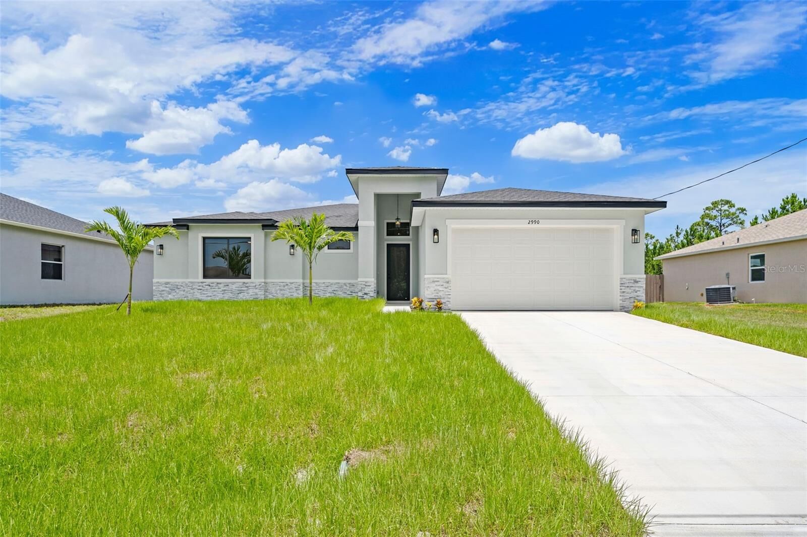 Property Photo:  2990 Hackensack Avenue SE  FL 32909 