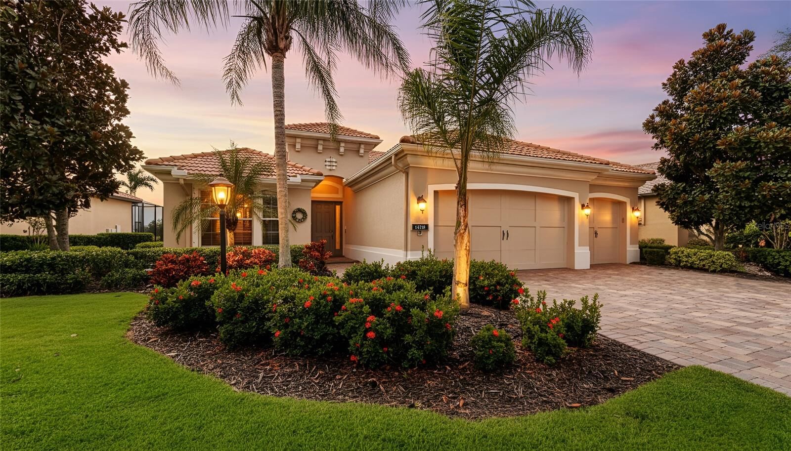 Property Photo: 14718 Secret Harbor Place FL 34202