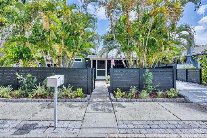 1919 Laurel Street  Sarasota FL 34236 photo