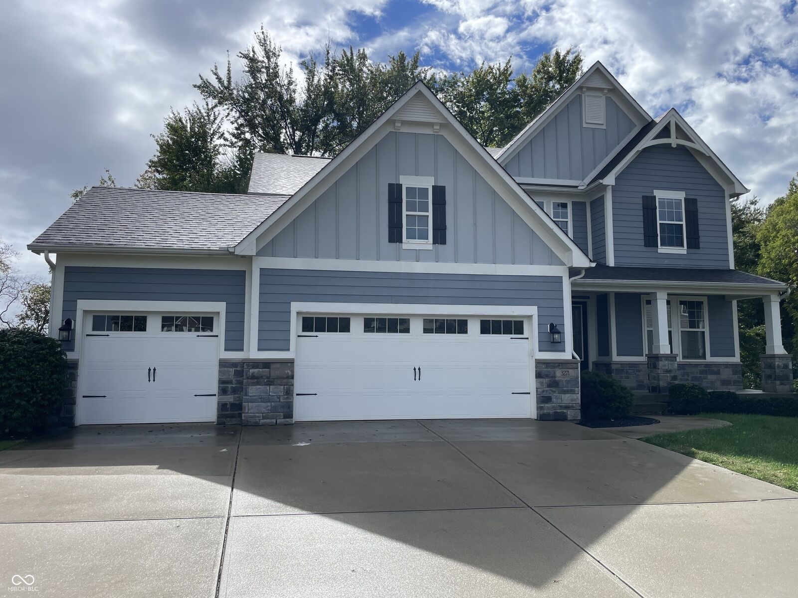 Property Photo: 3271 Gray Hawk Drive IN 47201