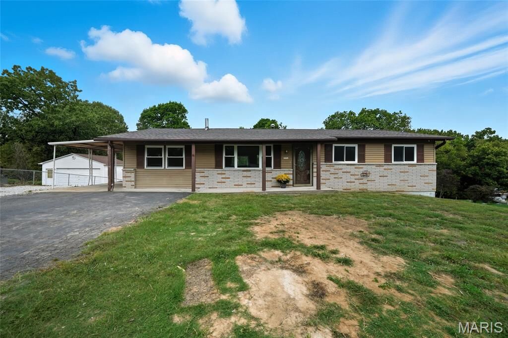 Property Photo: 5009 Countryside Drive MO 63052