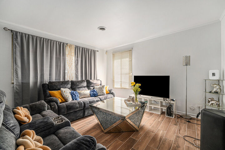 Property Photo: 314 Meota Street IL 60466
