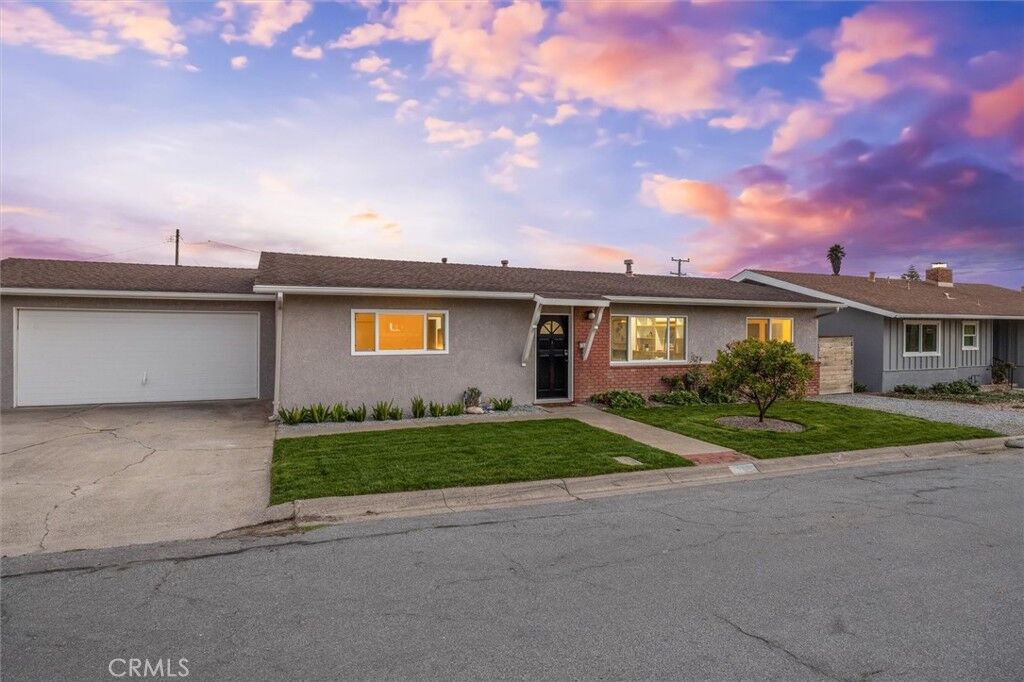 Property Photo:  160 Damar  CA 93442 