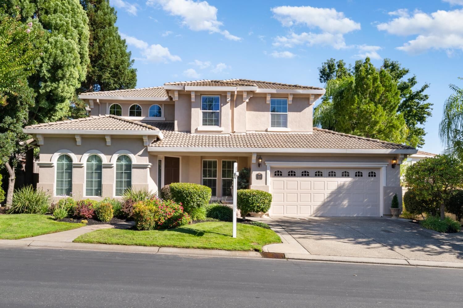 Property Photo:  6210 Harwood Way  CA 95746 