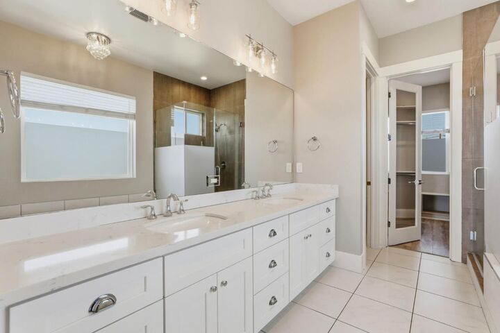 Property Photo:  5425 Rio Linda Boulevard  CA 95838 