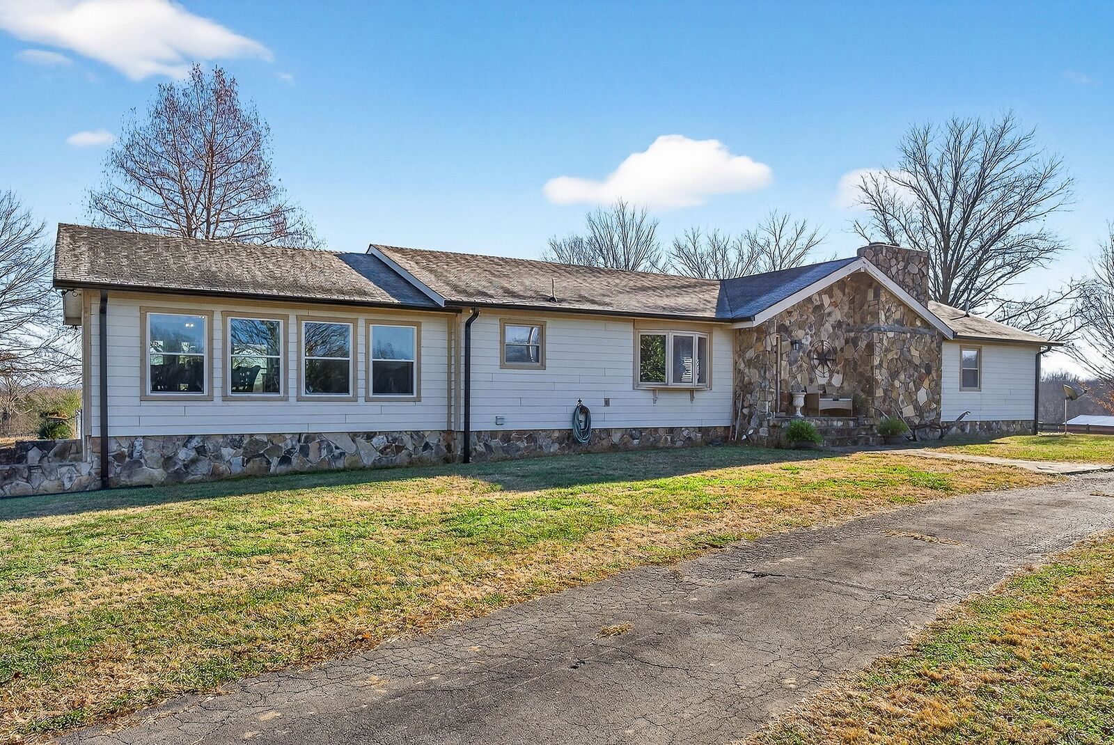 Property Photo:  6553 Antioch Rd  TN 37166 