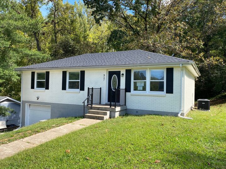 Property Photo:  917 E Happy Hollow Dr  TN 37040 