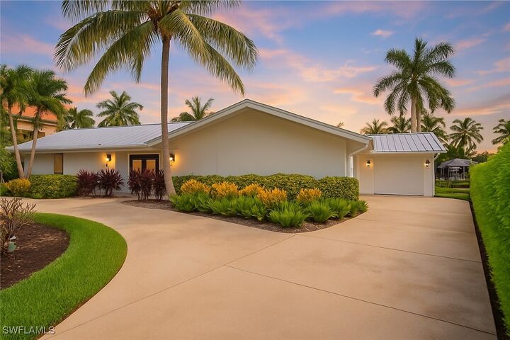 Property Photo:  1250 Tuna Court  FL 34102 