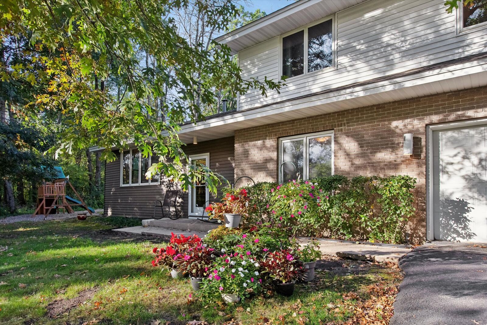 Property Photo:  18111 Ixonia Avenue  MN 55044 