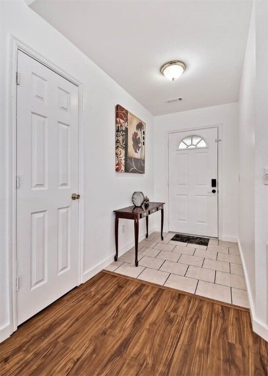 Property Photo:  615 Knight Avenue  AR 72745