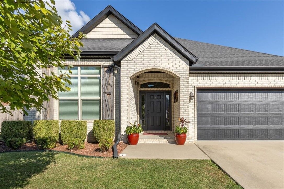 Property Photo: 4305 SW Layton Road AR 72713