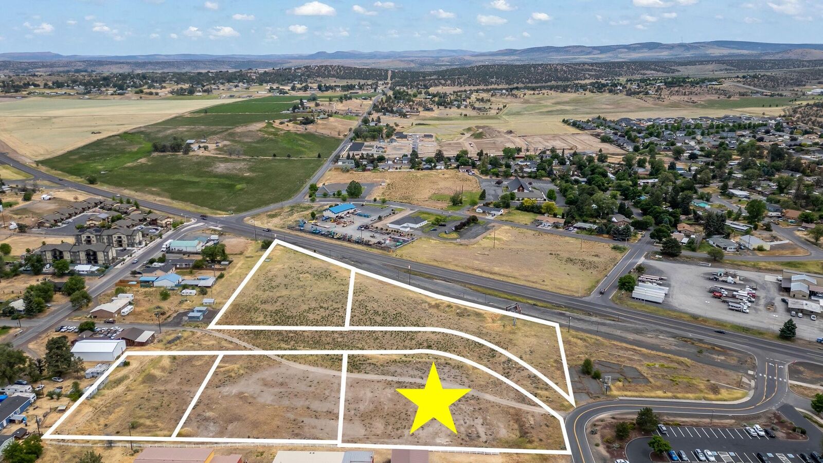 Property Photo:  Hwy 97 Tl401  OR 97741 